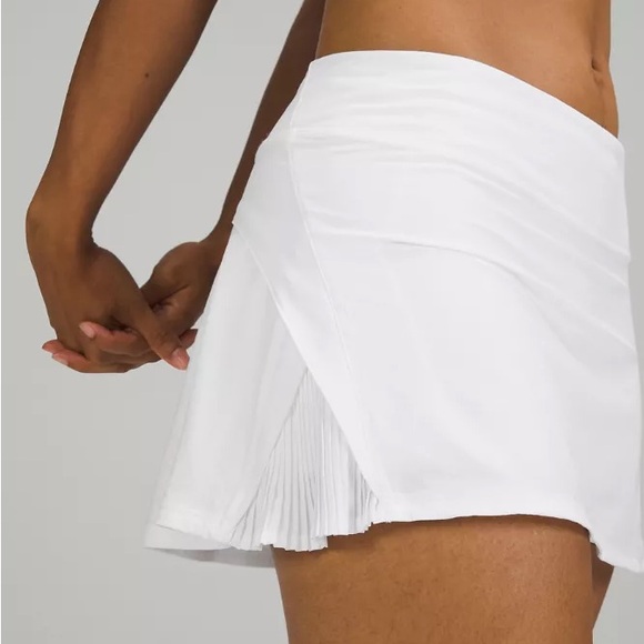 Lululemon White Play Off The Pleats Tennis Skort - Picture 1 of 5